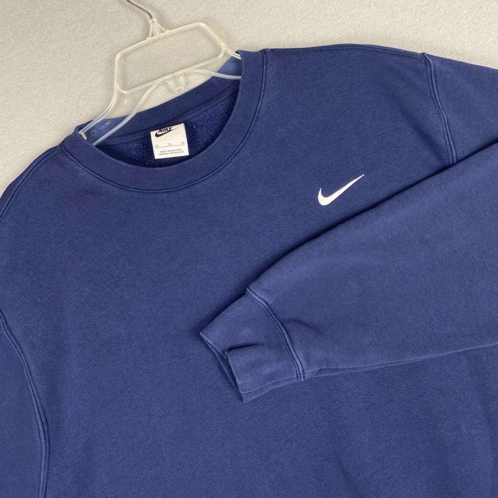 Nike Mens XL Crewneck Sweatshirt Navy Blue Embroidered Swoosh Fleece Pullover